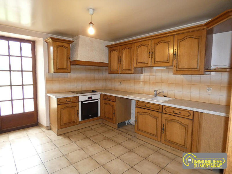 Maison ancienne - 127 m² - 3 pièces