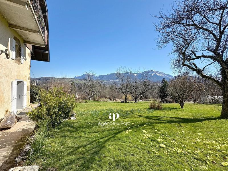 Maison - 345 m² - 12 pièces