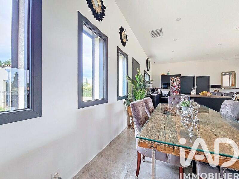 Maison - 143 m² - 5 pièces