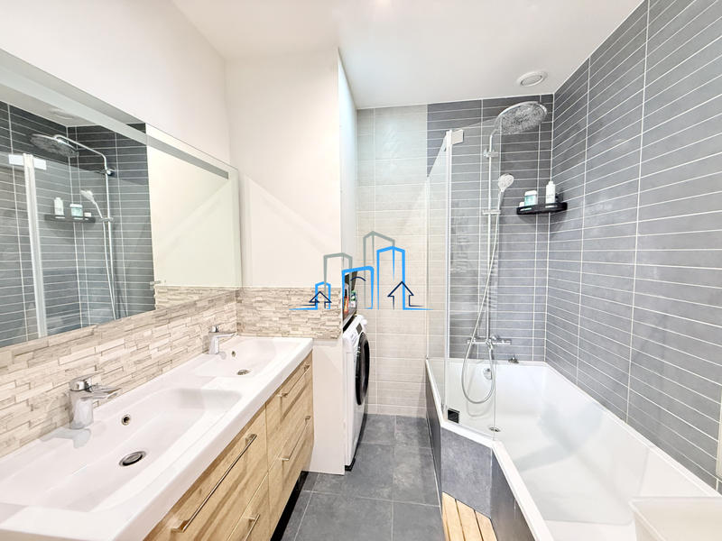 Appartement - 94 m² - 4 pièces