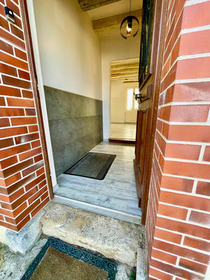 Maison - 210 m² - 7 pièces