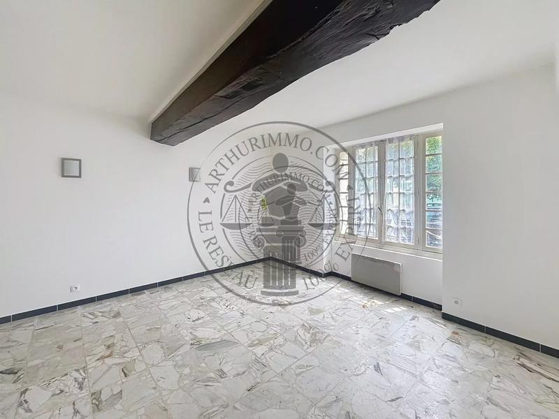 Maison - 96 m² - 4 pièces