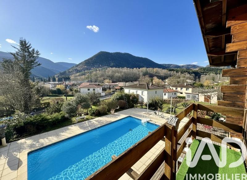 Châlet - 172 m² - 7 pièces