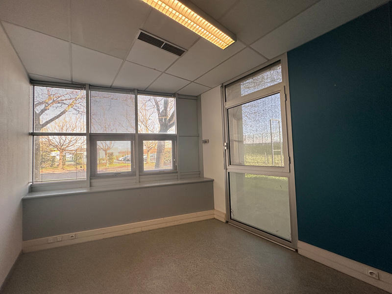 Bureau - 15 m² - 1 pièce