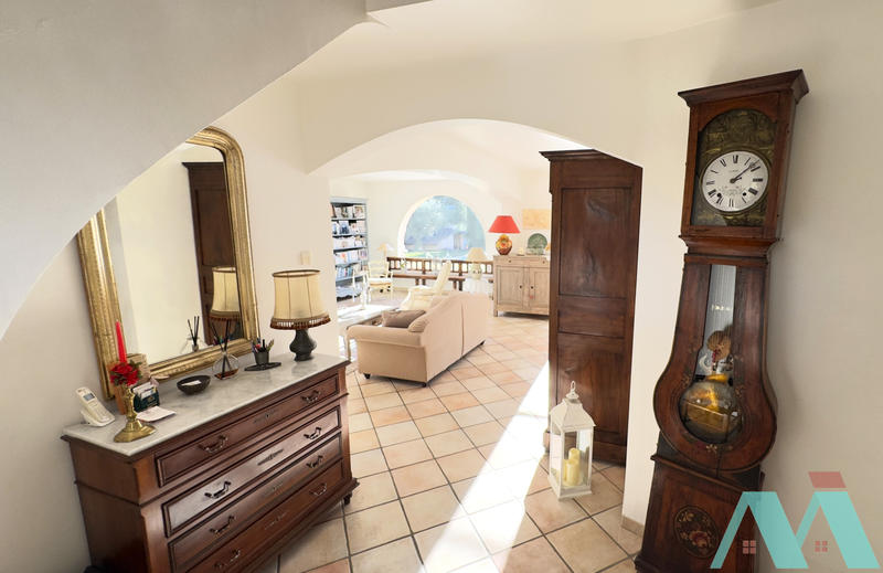 Maison - 185 m² - 5 pièces