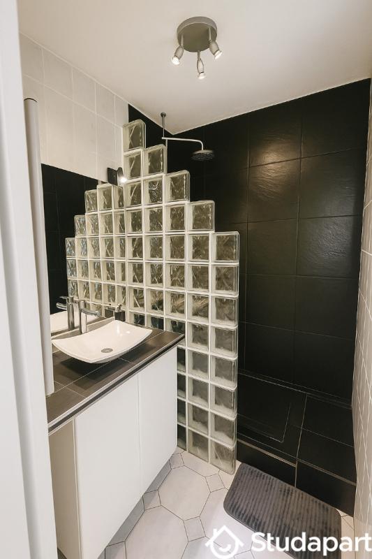 Chambre - 9 m² - 1 pièce