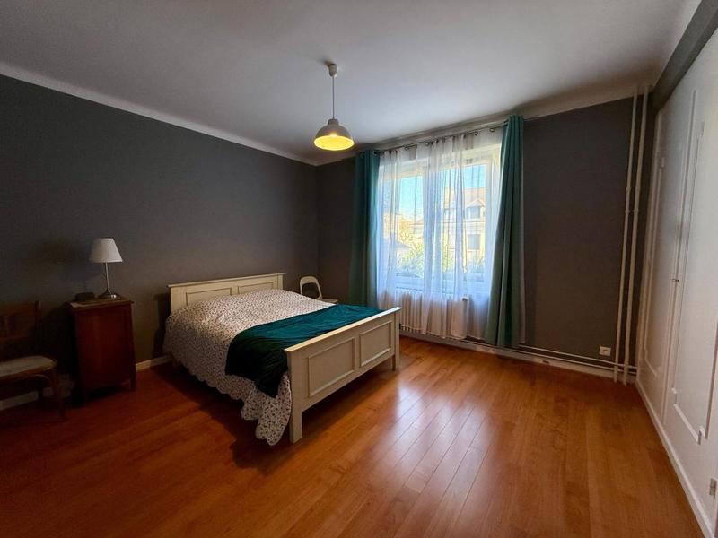 Maison - 209 m² - 7 pièces