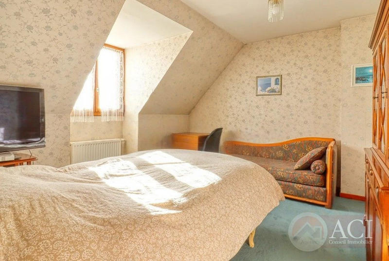 Maison - 133 m² - 7 pièces