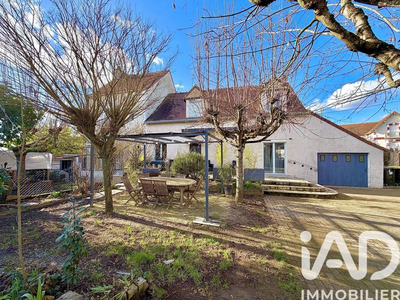 Maison de ville - 176 m² - 8 pièces