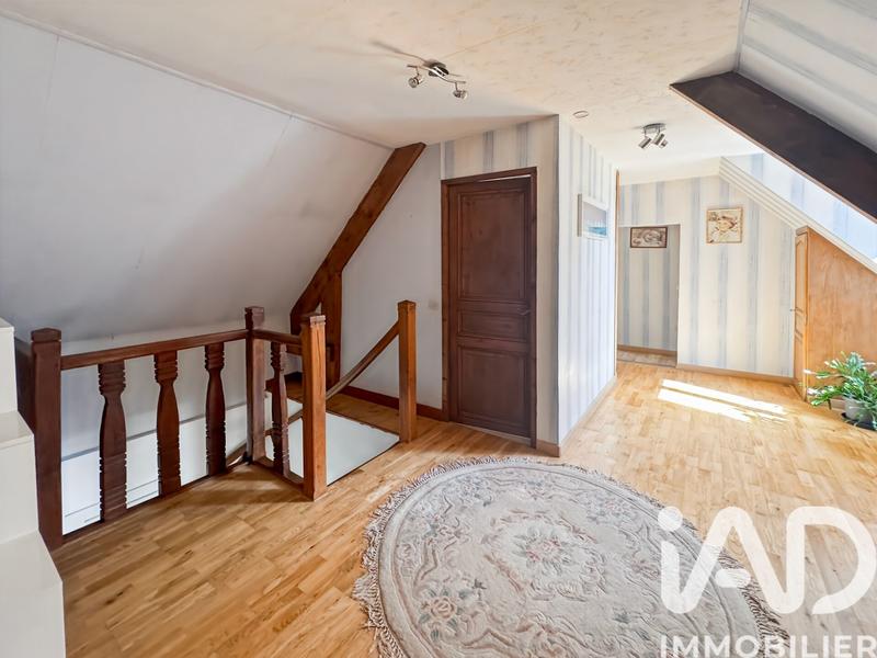 Maison - 190 m² - 8 pièces