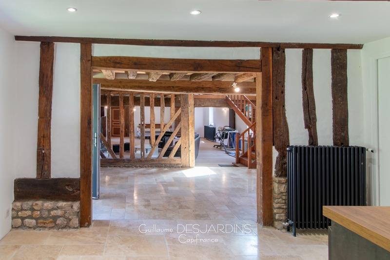 Maison traditionnelle - 187 m² - 6 pièces