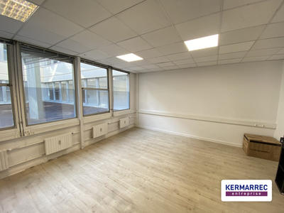 Bureau - 75 m²