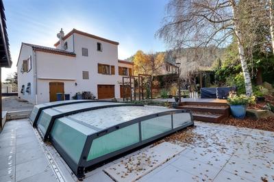 Villa - 160 m² - 6 pièces