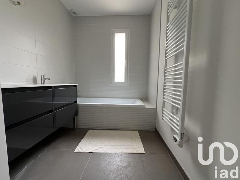 Maison - 94 m² - 4 pièces