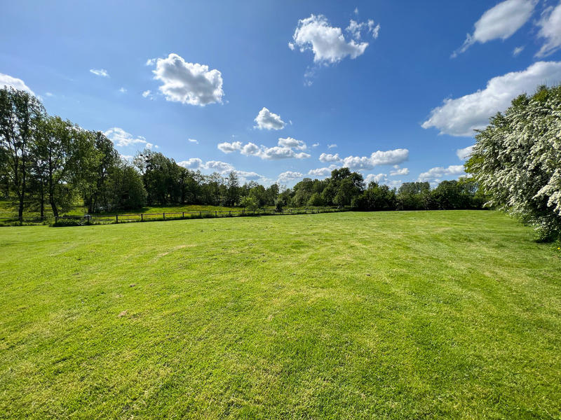 Maison - 550 m² - 15 pièces