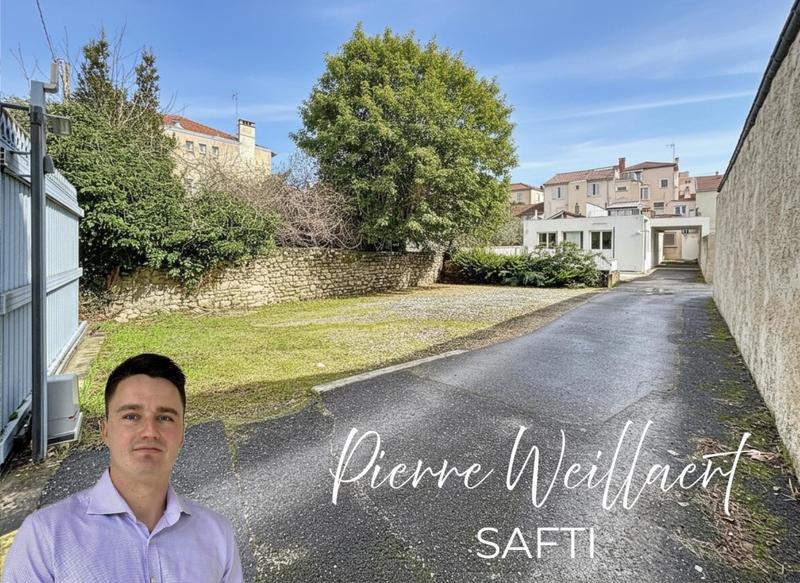 Local commercial - 231 m² - 4 pièces