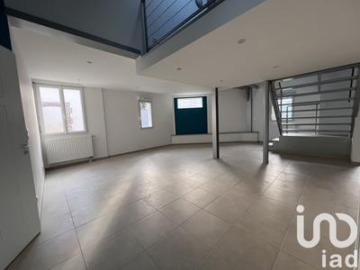 Appartement - 81 m² - 2 pièces