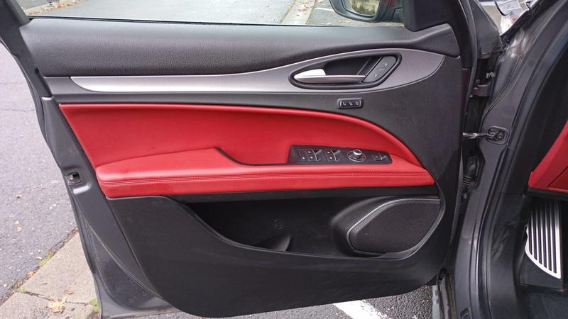 Alfa Romeo Stelvio 2.2 Jtd 210 Q4 At8 Super - Automatique Toit ouvrant