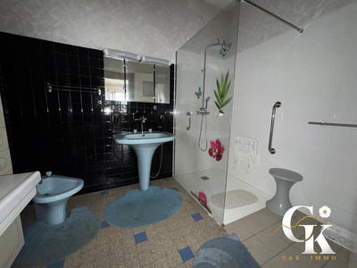 Maison ancienne - 180 m² - 7 pièces