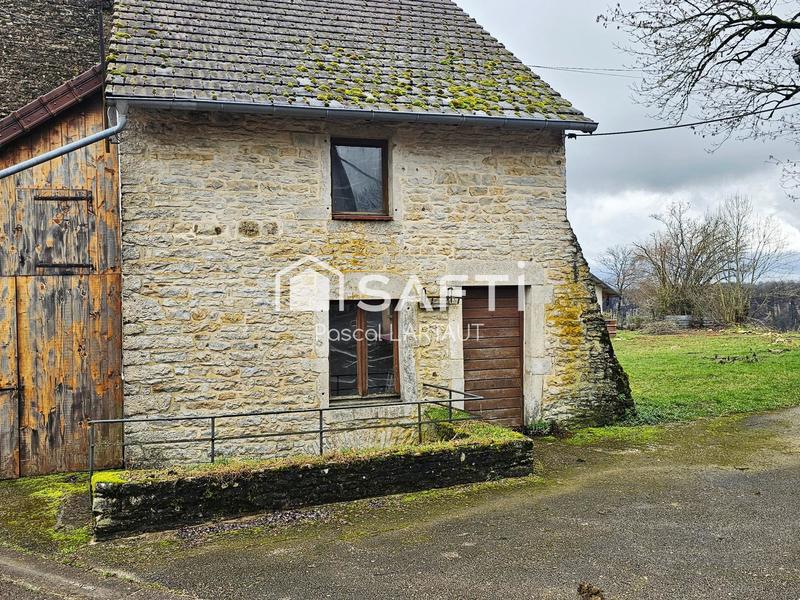 Maison - 280 m² - 9 pièces