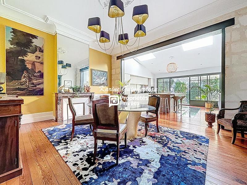 Propriété - 201 m² - 6 pièces