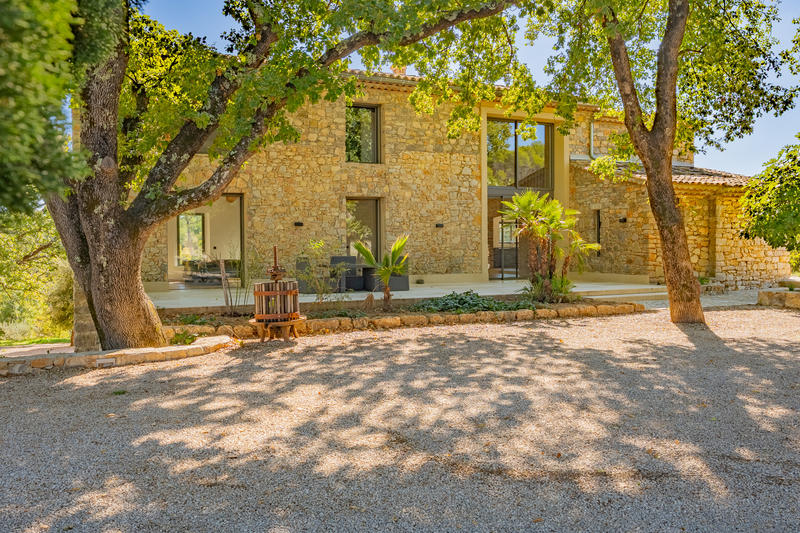 Bastide - 324 m² - 9 pièces
