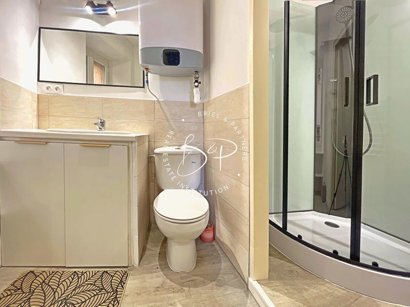 Local commercial - 54 m² - 3 pièces