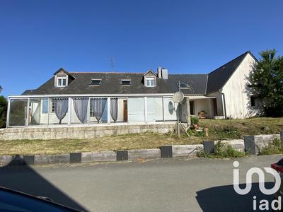 Maison - 190 m² - 8 pièces
