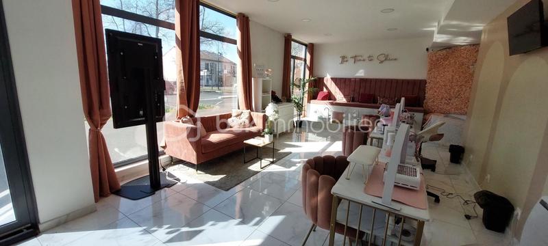 Beauté / Bien-être - 85 m²