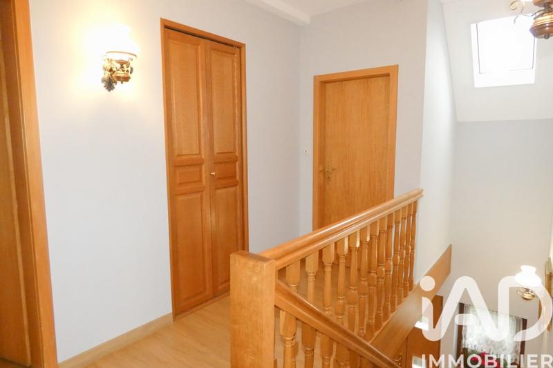 Maison - 186 m² - 7 pièces