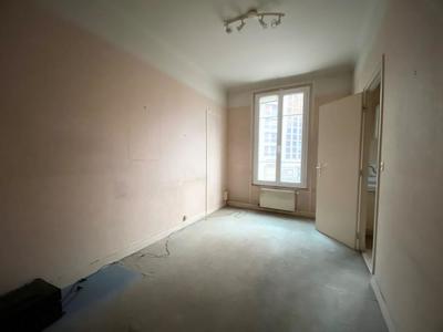 Appartement - 80 m² - 5 pièces