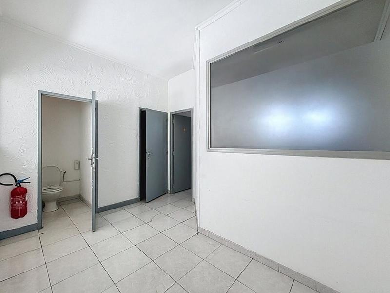 Local d'activités - 190 m²