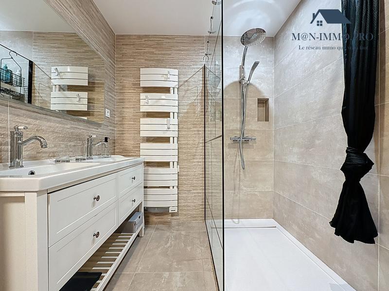 Maison - 158 m² - 6 pièces