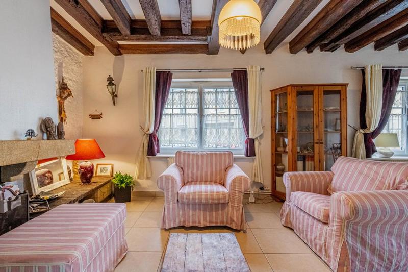 Maison - 208 m² - 6 pièces