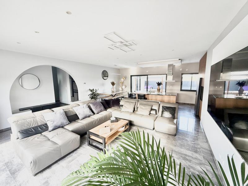 Maison - 193 m² - 7 pièces