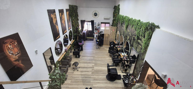 Local commercial - 117 m²