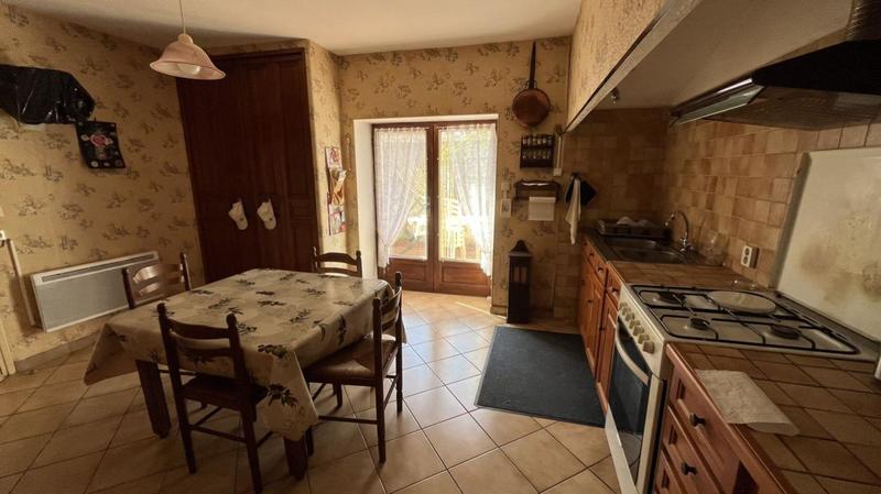 Maison - 148 m² - 6 pièces