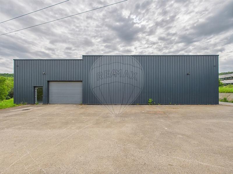 Local commercial - 1 260 m² - 10 pièces