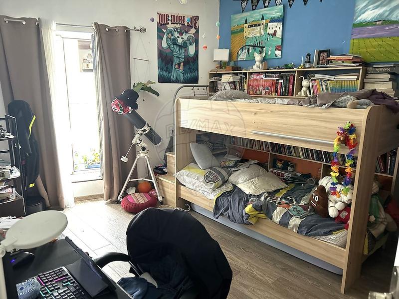 Maison - 240 m² - 7 pièces