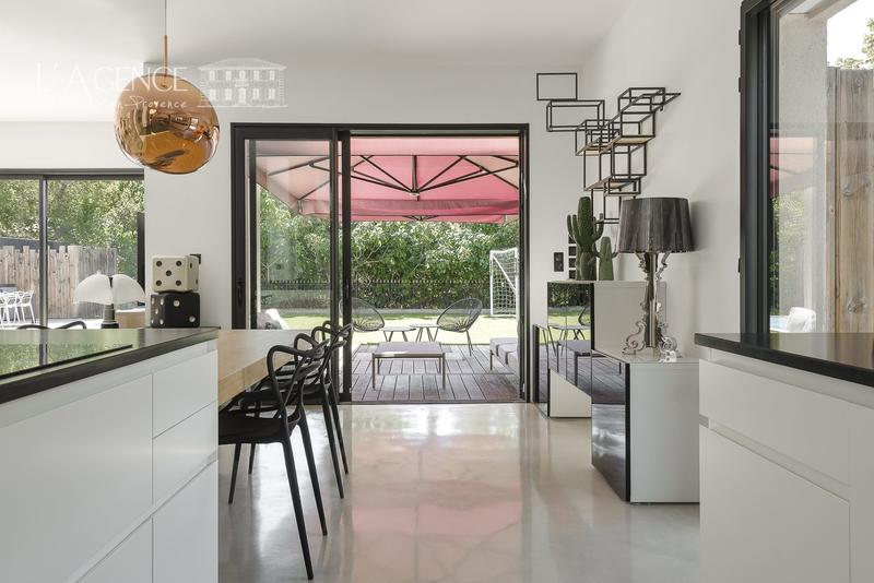 Maison - 170 m² - 6 pièces