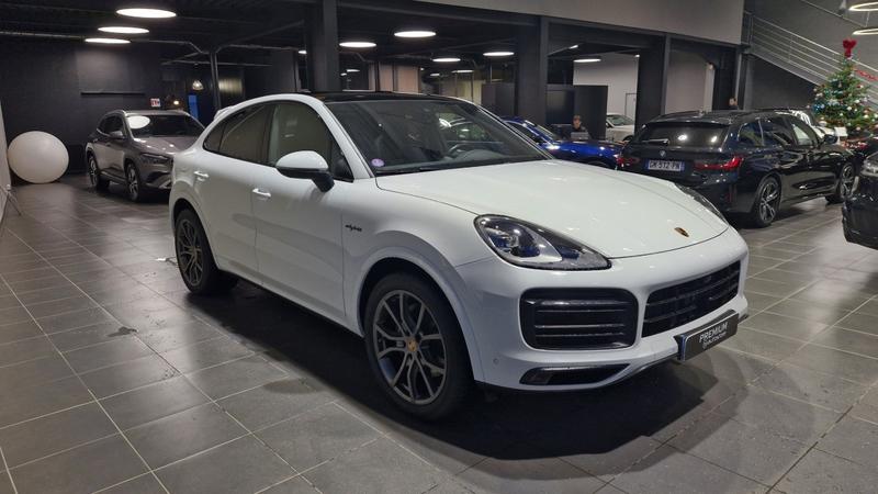 Porsche Cayenne Coupé 3.0 V6 E-Hybrid Platinum Edition Auto