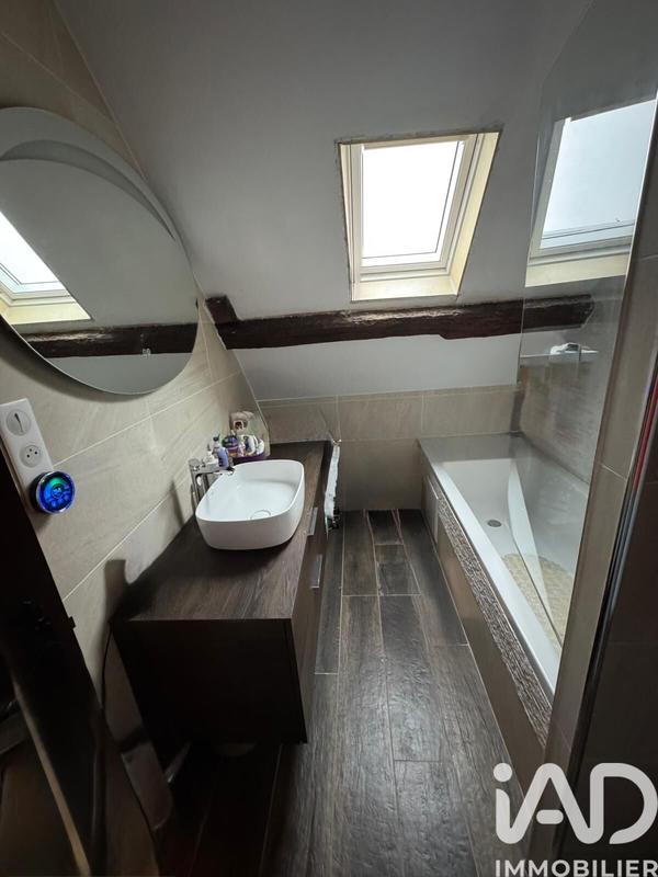 Maison - 111 m² - 4 pièces