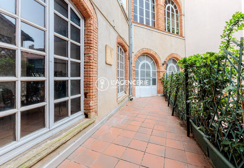 Loft - 69 m² - 3 pièces