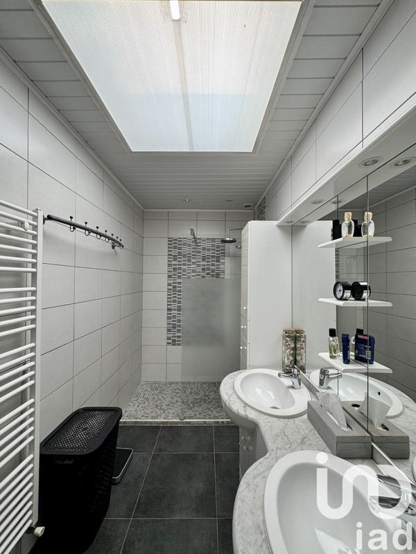 Maison - 102 m² - 5 pièces