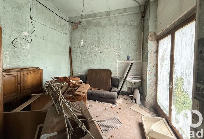 Maison - 215 m² - 9 pièces