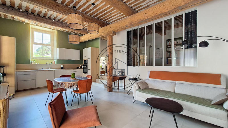 Maison - 450 m² - 19 pièces