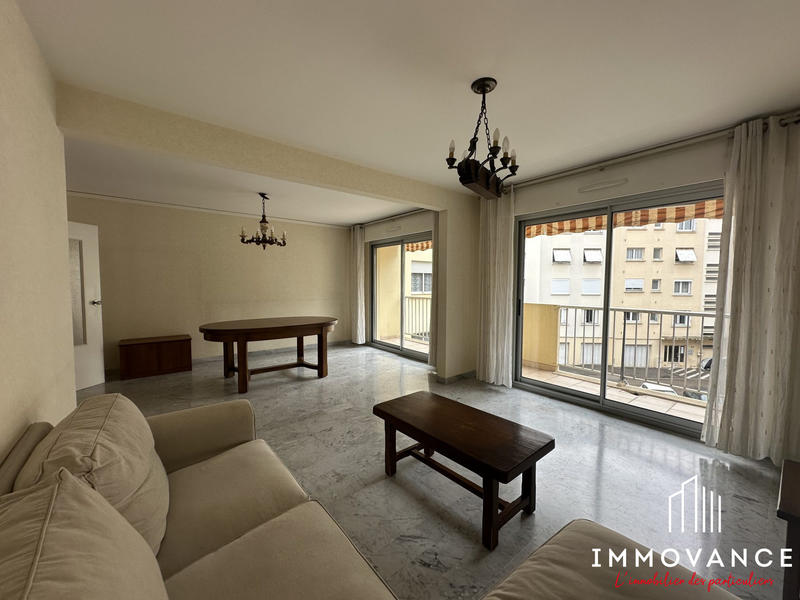 Appartement - 87 m² - 4 pièces