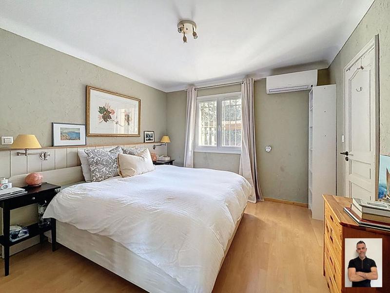 Maison - 205 m² - 5 pièces