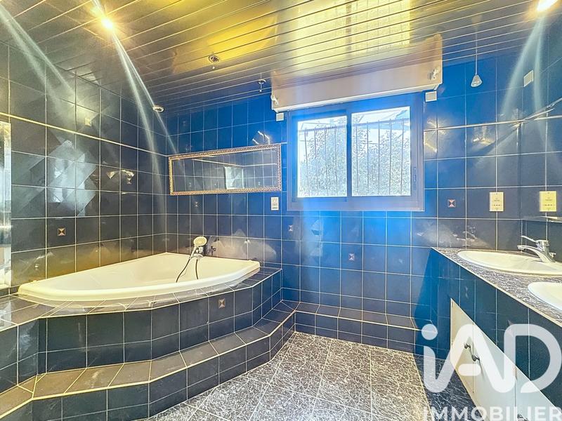 Maison - 150 m² - 5 pièces