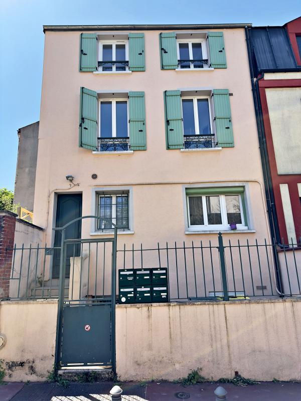 Immeuble - 125 m² - 6 pièces